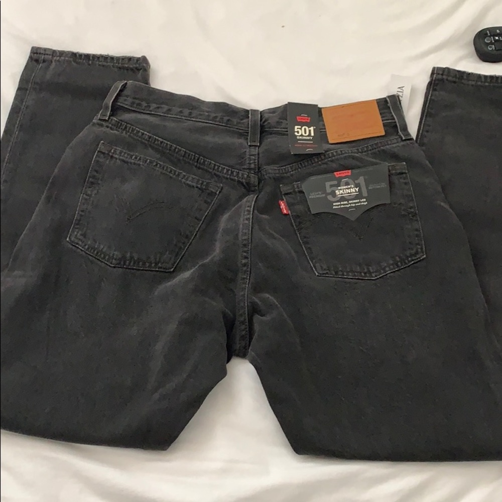Levi’s Jeans - Picture 4 of 9